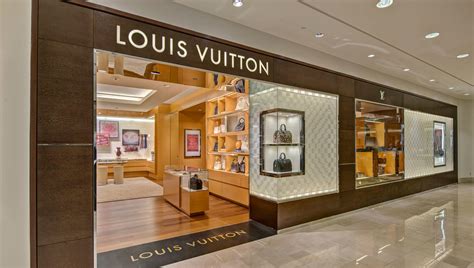 closest louis vuitton store to me|louis vuitton showroom near me.